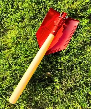 Saperka składana Green Star czerwona 1